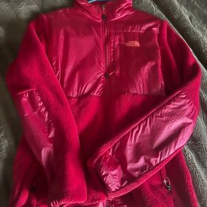 Women’s Northface Denali jacket size Medium
